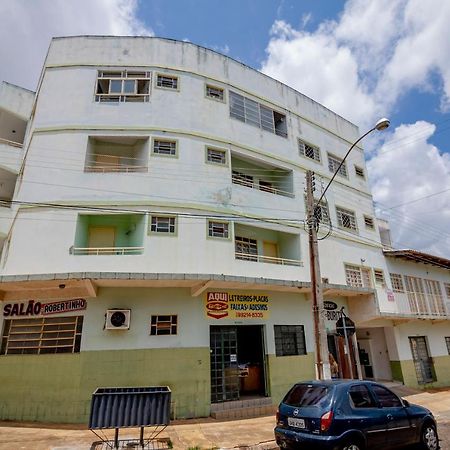 Flat Bem Legal Caldas Novas Buitenkant foto